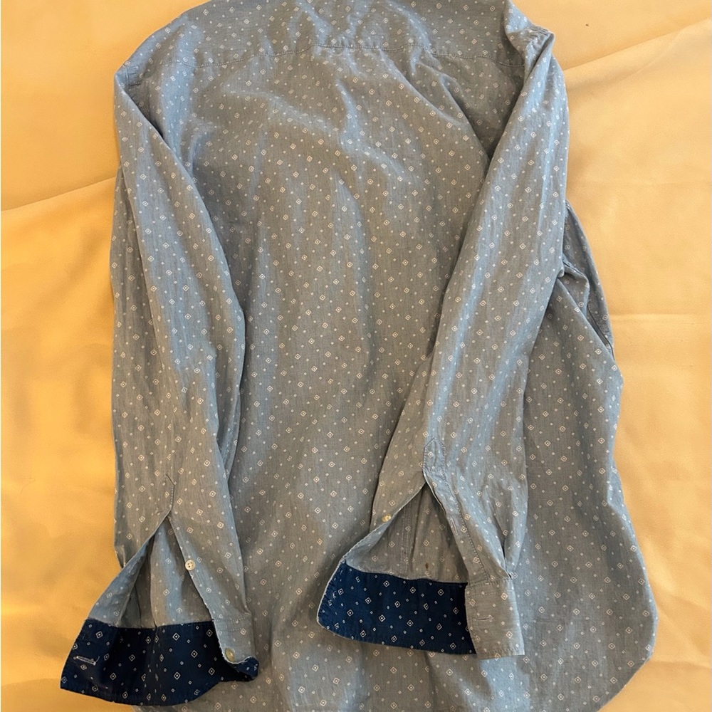 What Goes Around Comes Around Light Blue Patterned Shirt - Picture 2 of 4